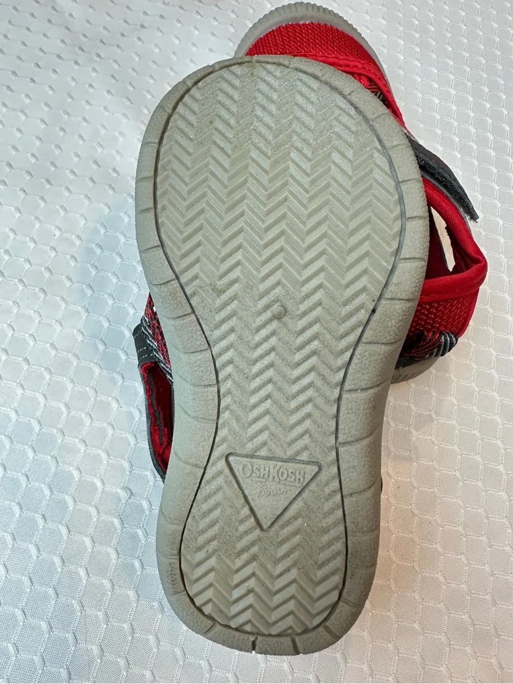 OshKosh B'gosh Red and Gray Mesh Hook-and-Loop Kids Sneakers
